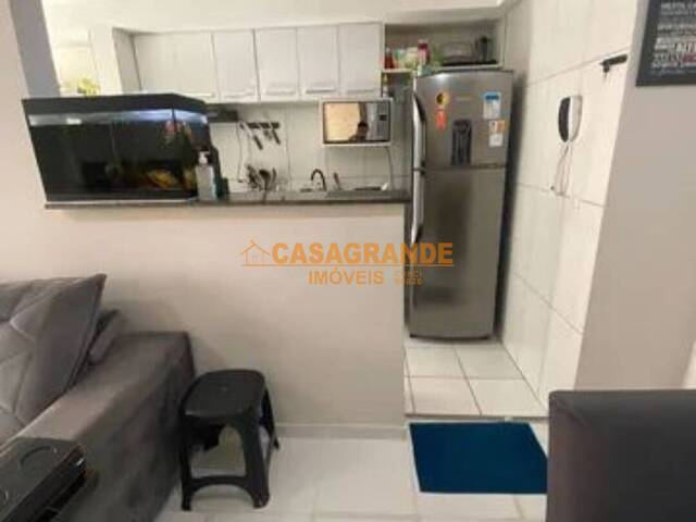 Apartamento para Venda em São José dos Campos - 3