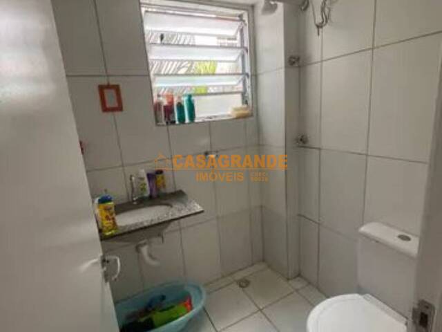 Apartamento para Venda em São José dos Campos - 4