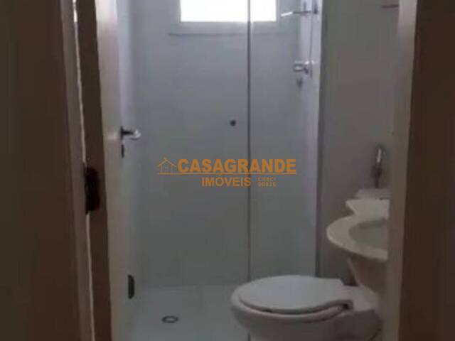 Apartamento para Venda em São José dos Campos - 2