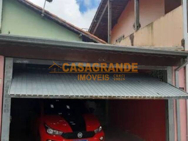 Casa para Venda em São José dos Campos - 2