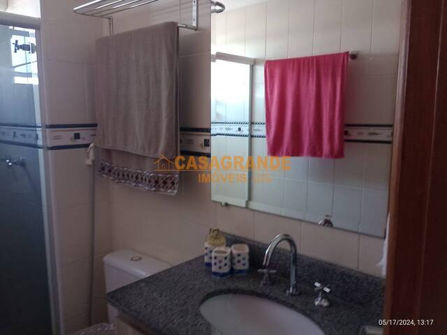 Apartamento para Venda em São José dos Campos - 3