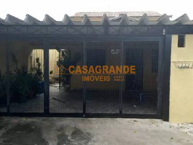 Casa para Venda em São José dos Campos - 2