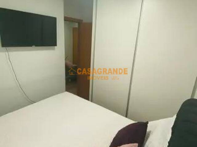 Apartamento para Venda em São José dos Campos - 4