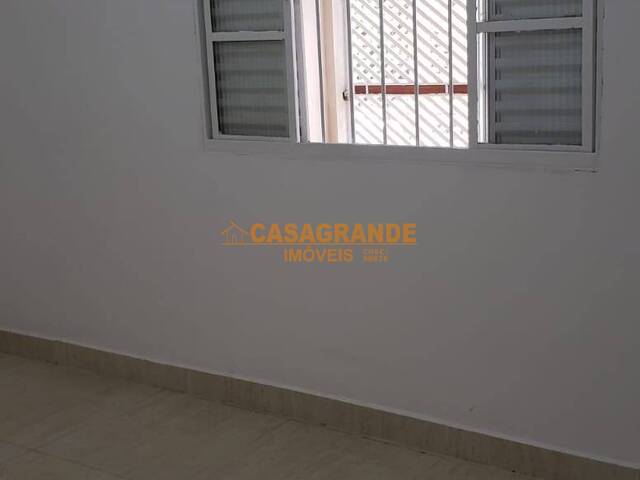 Casa para Venda em São José dos Campos - 5