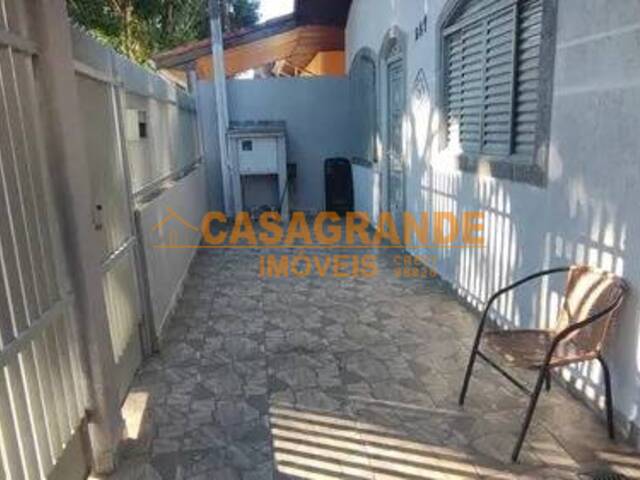 Casa para Venda em São José dos Campos - 5