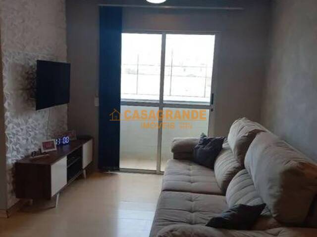 Apartamento para Venda em São José dos Campos - 3