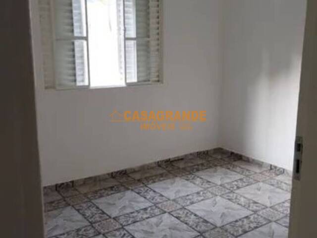 Casa para Venda em São José dos Campos - 5