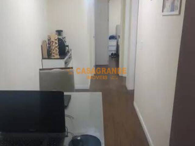 Apartamento para Venda em São José dos Campos - 5