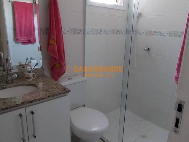 Apartamento para Venda em São José dos Campos - 4