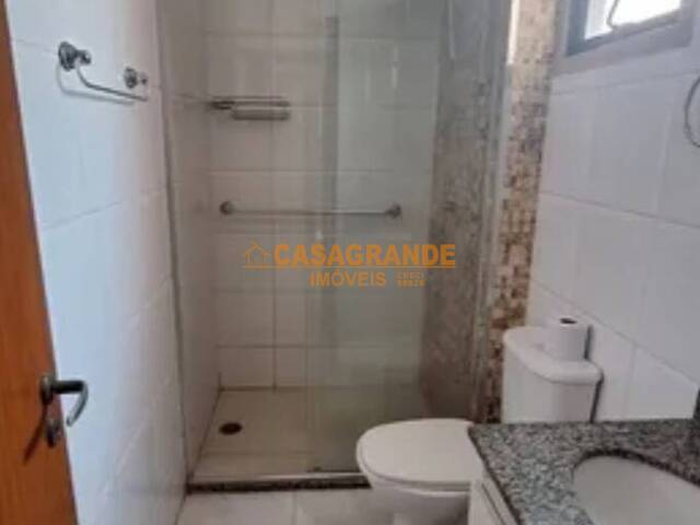 Apartamento para Venda em São José dos Campos - 3