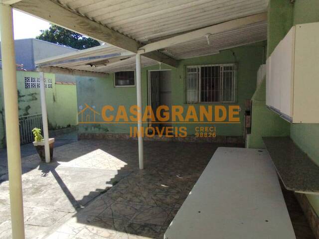 Casa para Venda em São José dos Campos - 2