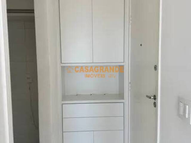 Apartamento para Venda em São José dos Campos - 4