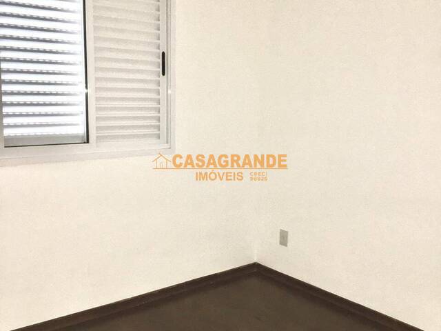 Apartamento para Venda em São José dos Campos - 4