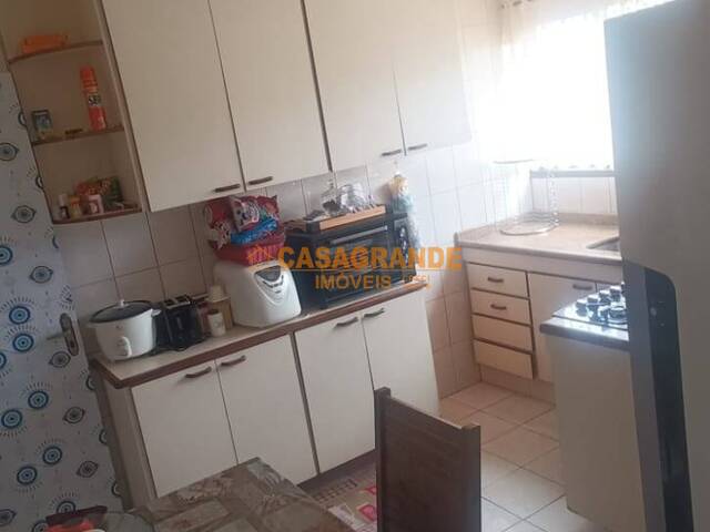 Apartamento para Venda em São José dos Campos - 4