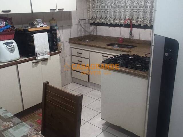 Apartamento para Venda em São José dos Campos - 5