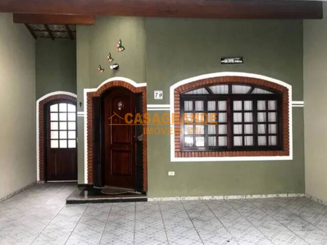 Casa para Venda em São José dos Campos - 2