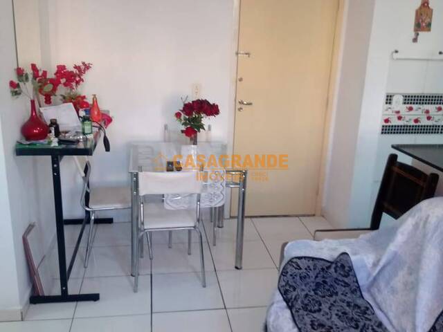 Apartamento para Venda em São José dos Campos - 4