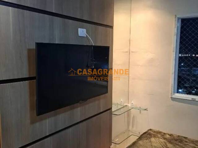 Apartamento para Venda em São José dos Campos - 2