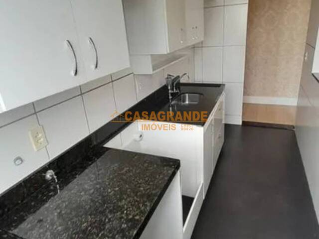 Apartamento para Venda em São José dos Campos - 3