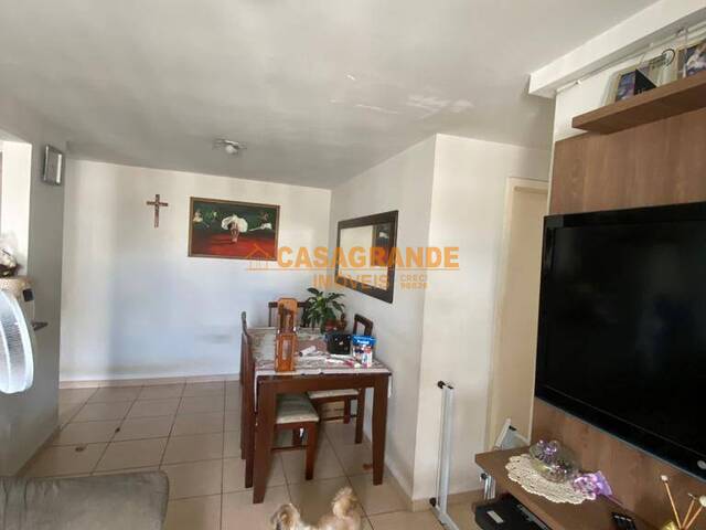 Apartamento para Venda em São José dos Campos - 3