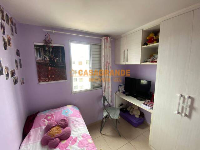 Apartamento para Venda em São José dos Campos - 4