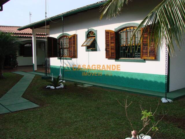 Casa para Venda em Caraguatatuba - 4