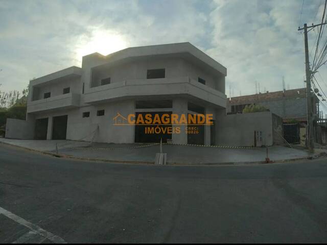 Casa para Venda em São José dos Campos - 3