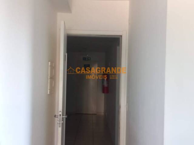 Apartamento para Venda em São José dos Campos - 3