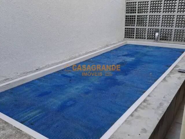 Casa para Venda em São José dos Campos - 2