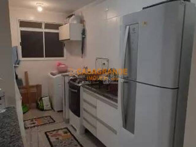 Apartamento para Venda em São José dos Campos - 4