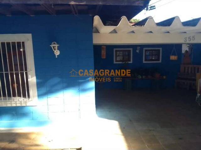 Casa para Venda em São José dos Campos - 4