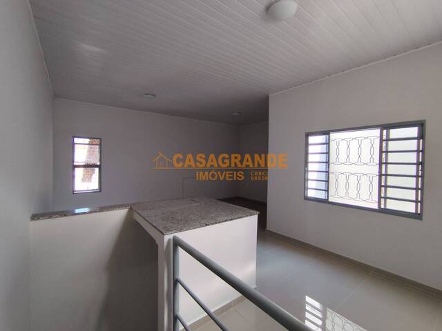 Casa para Venda em São José dos Campos - 2