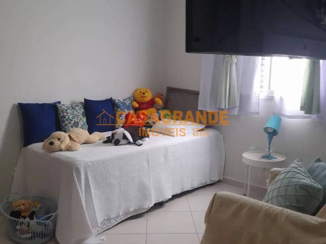 Apartamento para Venda em São José dos Campos - 4