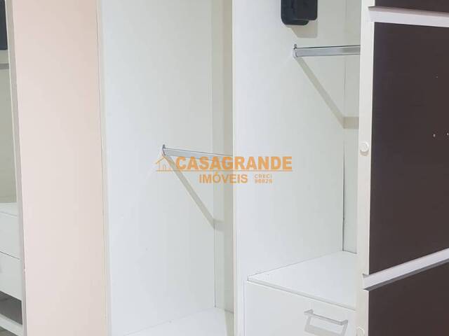 Casa para Venda em São José dos Campos - 5