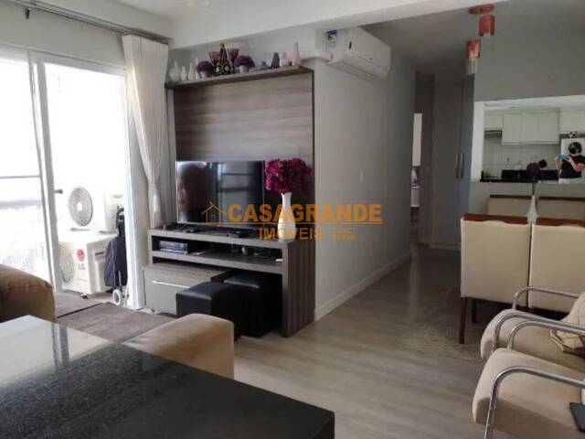 Apartamento para Venda em São José dos Campos - 2