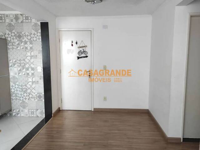 Apartamento para Venda em São José dos Campos - 3