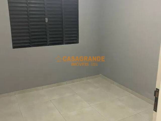 #9775 - Casa para Venda em São José dos Campos - SP - 1