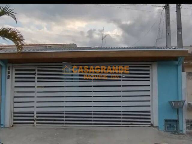 Casa para Venda em São José dos Campos - 4