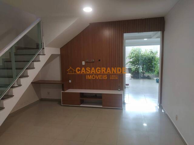 Casa para Venda em São José dos Campos - 2