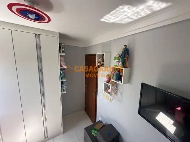 Apartamento para Venda em São José dos Campos - 2