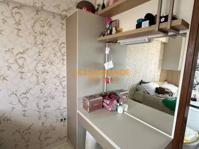 Apartamento para Venda em São José dos Campos - 5