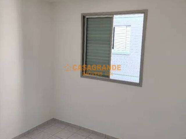 Apartamento para Venda em São José dos Campos - 3