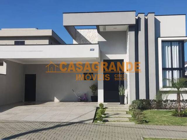 Casa para Venda em São José dos Campos - 1