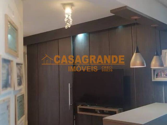 Apartamento para Venda em São José dos Campos - 2