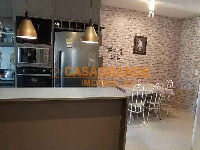 Apartamento para Venda em São José dos Campos - 4