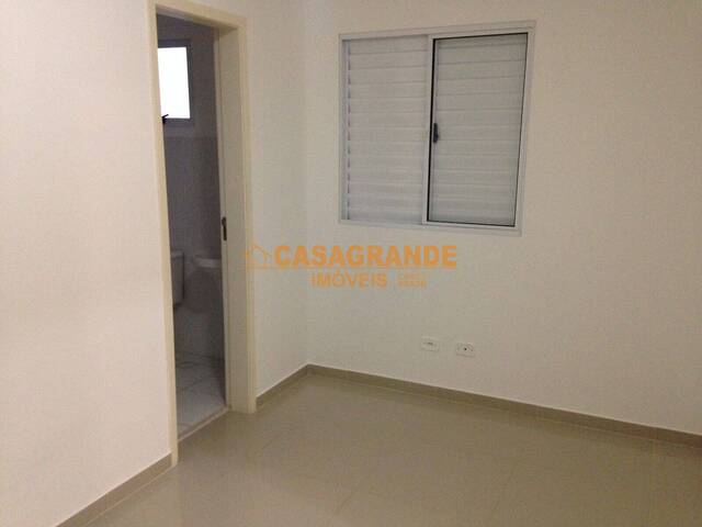 Apartamento para Venda em São José dos Campos - 3