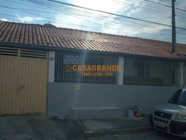 Casa para Venda em São José dos Campos - 1