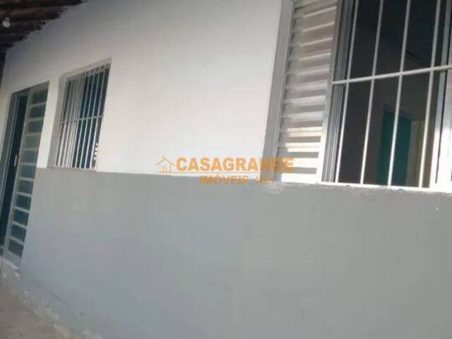 Casa para Venda em São José dos Campos - 5