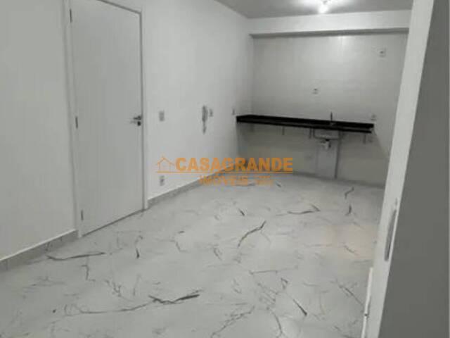 Apartamento para Venda em São José dos Campos - 4