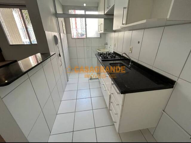 Apartamento para Venda em São José dos Campos - 3